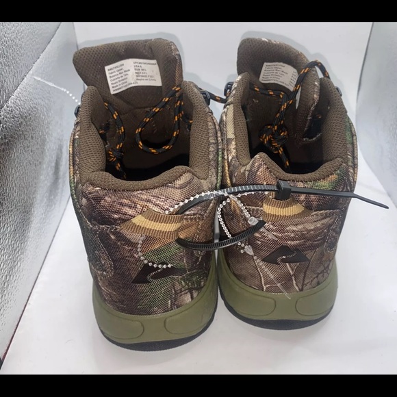 Ozark Trail Youth Hiking Boots Size 6 Camo Hunting Camping Shoes - Picture 4 of 8
